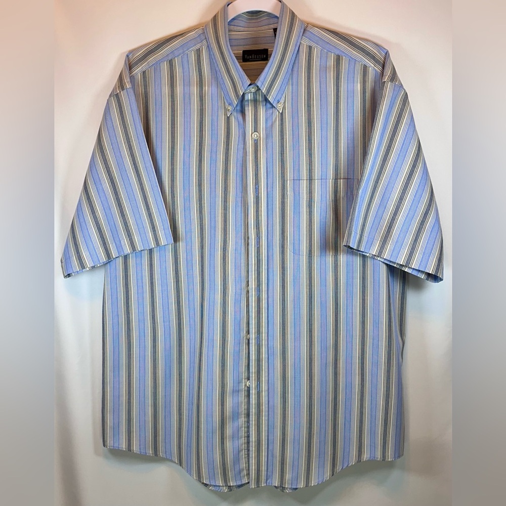Van Heusen Men's Blue Striped Shirt Size Medium
